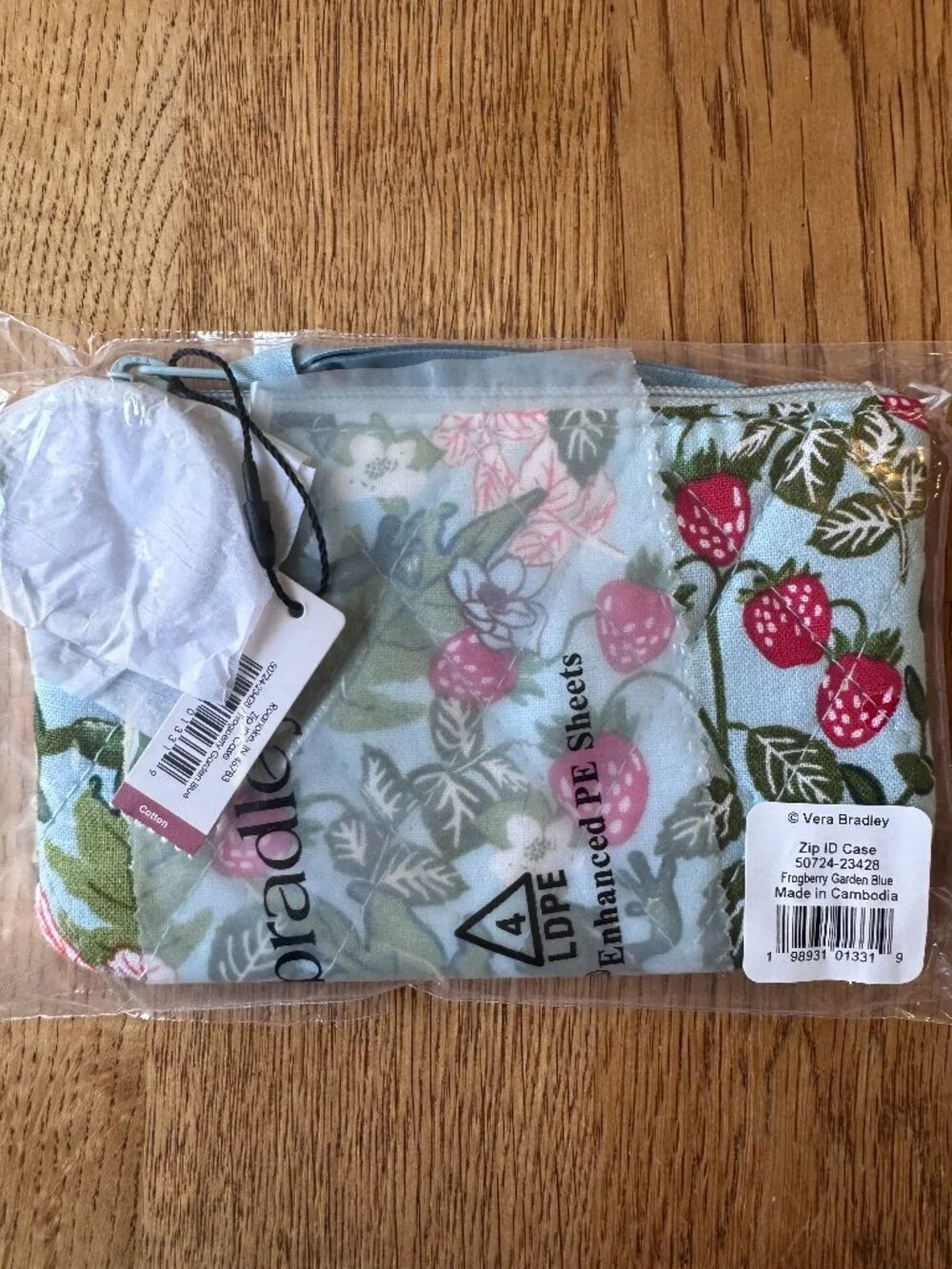 Vera Bradley Zip ID Case Frogberry Garden Blue NWT - Picture 4 of 5